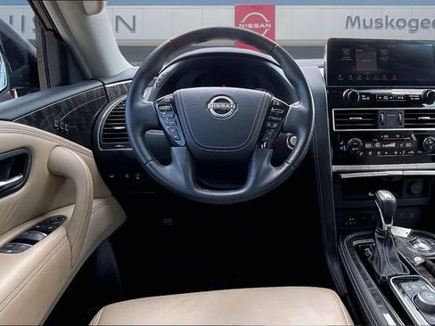 Used 2023 Nissan Armada Platinum w/ Captain's Chairs Package RWD image 8