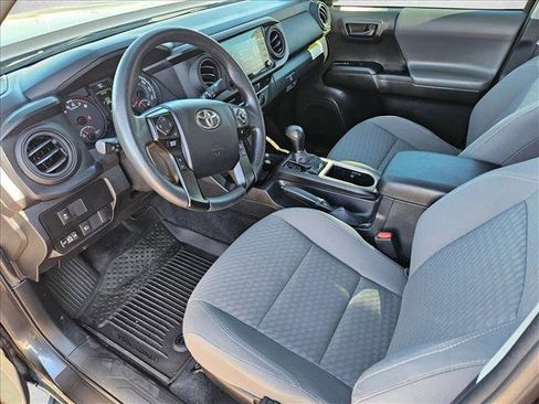 Used 2022 Toyota Tacoma SR image 9