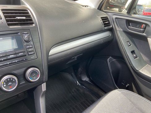 Used 2015 Subaru Forester 2.5i Premium w/ All-Weather Package image 17