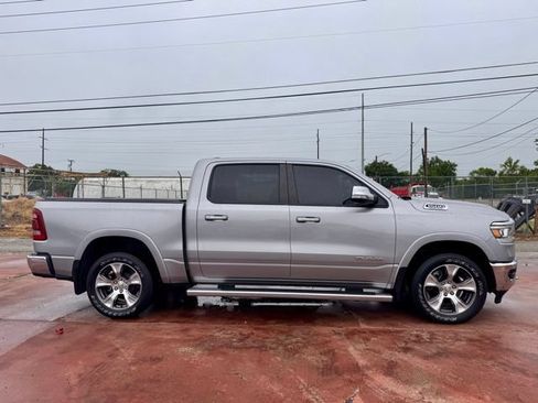 Used 2022 RAM 1500 Laramie AWD/4WD image 4