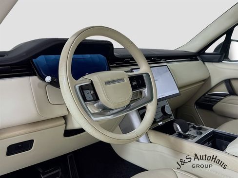 Used 2023 Land Rover Range Rover Long Wheelbase Autobiography AWD/4WD image 9