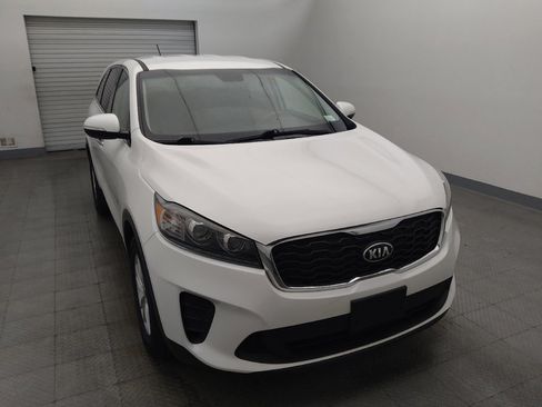Used 2019 Kia Sorento AWD V6 image 14