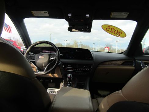 Used 2025 Cadillac CT5 Premium Luxury image 26