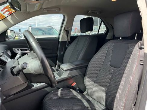 Used 2017 Chevrolet Equinox LT w/ Convenience Package image 15