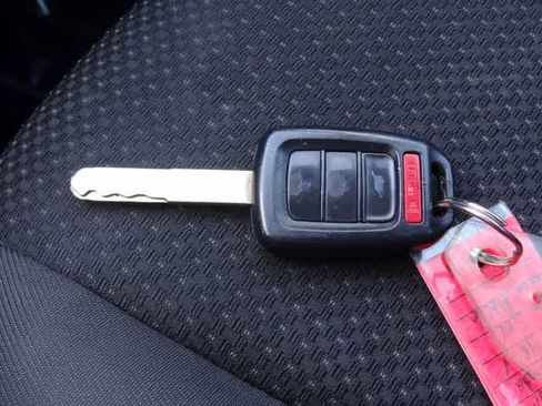 Used 2020 Honda HR-V LX image 25