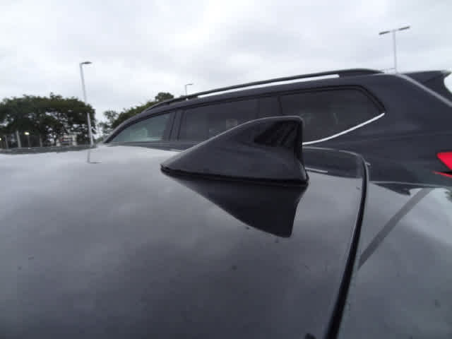 Used 2025 Toyota Camry SE FWD image 11