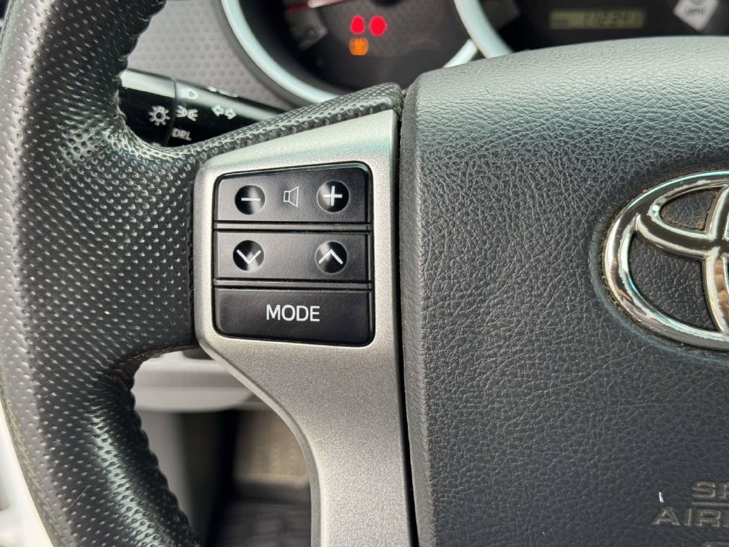 Used 2013 Toyota Tacoma 4x4 Access Cab V6 w/ SR5 Pkg image 11