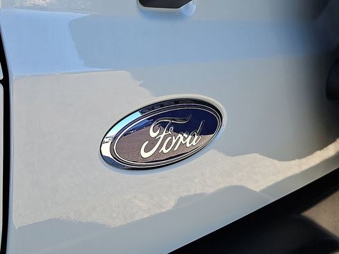 Used 2024 Ford Bronco Big Bend image 32