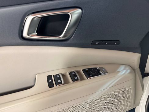 New 2026 Kia Carnival EX FWD image 26