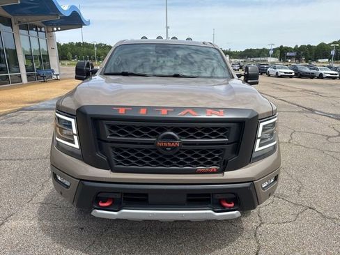 Used 2021 Nissan Titan PRO-4X w/ Pro-4x Convenience Package AWD/4WD image 2