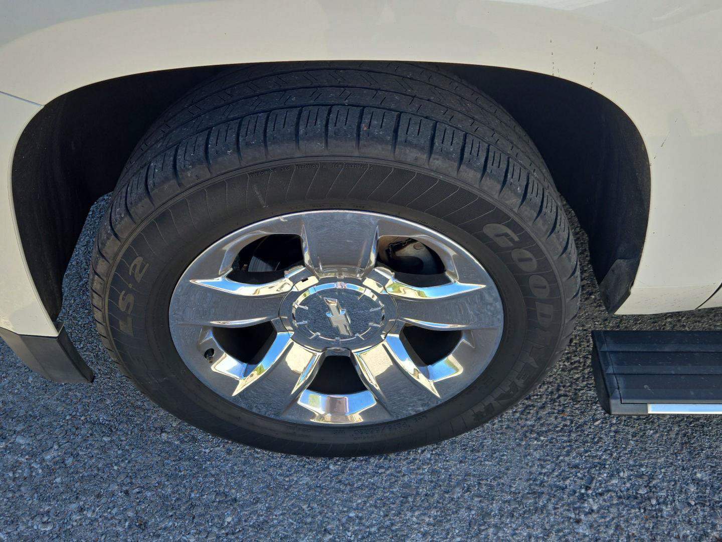 Used 2017 Chevrolet Tahoe Premier RWD image 12