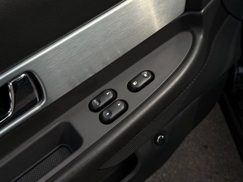 Used 2002 Ford Thunderbird RWD image 8