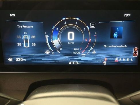 Used 2024 Chevrolet Traverse LT image 31