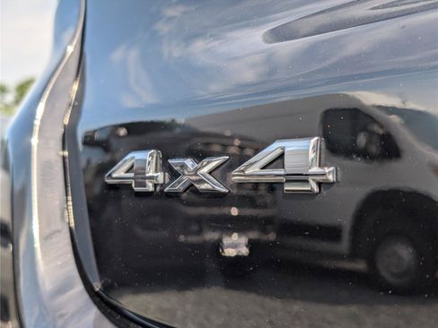 Used 2022 Jeep Compass Latitude AWD/4WD image 11
