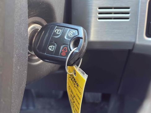 Used 2014 Ford F150 Platinum AWD/4WD image 32