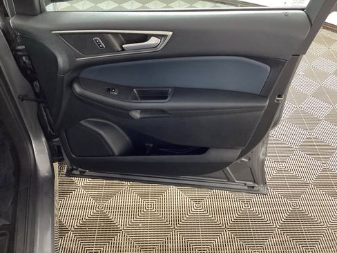 Used 2023 Ford Edge SEL w/ Sport Appearance Package image 10