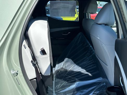 New 2025 Hyundai Santa Cruz SEL image 13