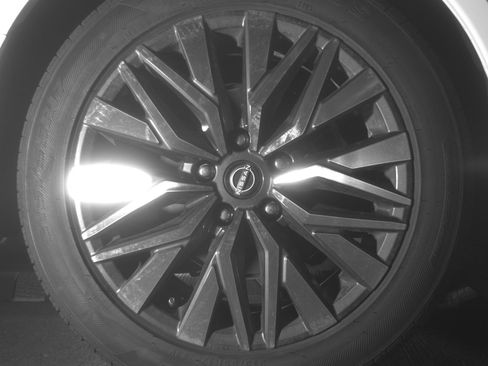 Used 2025 Nissan Altima 2.5 SV FWD image 15