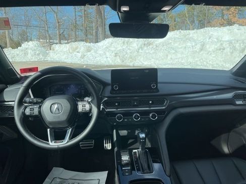 Used 2023 Acura Integra A-Spec image 17
