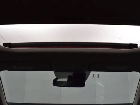 Used 2025 Hyundai Venue SEL FWD image 20