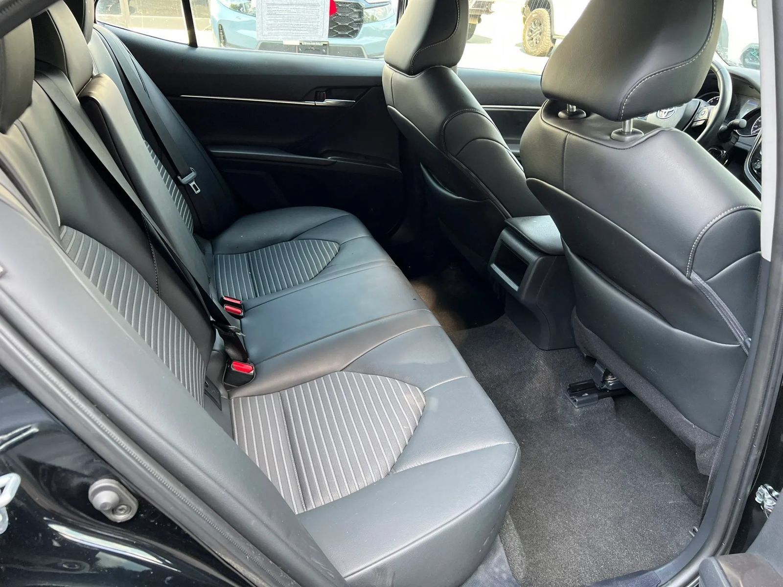 Used 2024 Toyota Camry SE FWD image 9