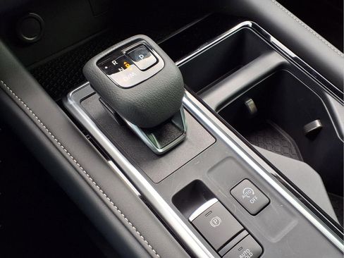 New 2026 Nissan Pathfinder SV image 19