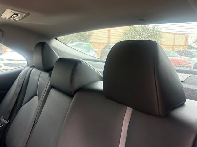 Used 2024 Toyota Camry XSE FWD image 8