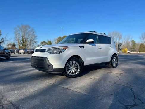 Used 2014 Kia Soul image 2