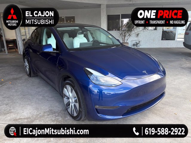 Used 2024 Tesla Model Y Long Range AWD/4WD image 1
