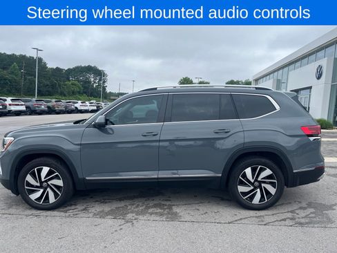 Certified 2026 Volkswagen Atlas SEL AWD/4WD image 10