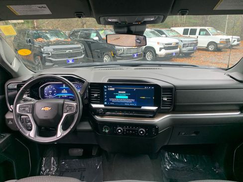 Certified 2022 Chevrolet Silverado 1500 LT image 33