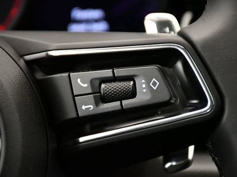 Certified 2026 Porsche Macan AWD/4WD image 30