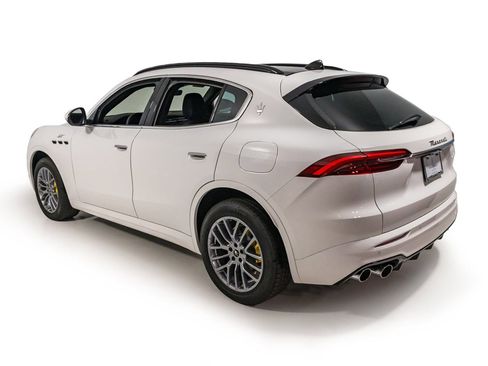 Used 2024 Maserati Grecale GT image 5