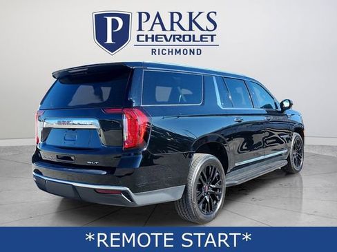 Used 2023 GMC Yukon XL SLT image 8