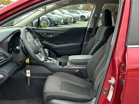 Used 2023 Subaru Outback Premium image 9
