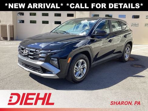 Used 2025 Hyundai Tucson SE FWD image 3