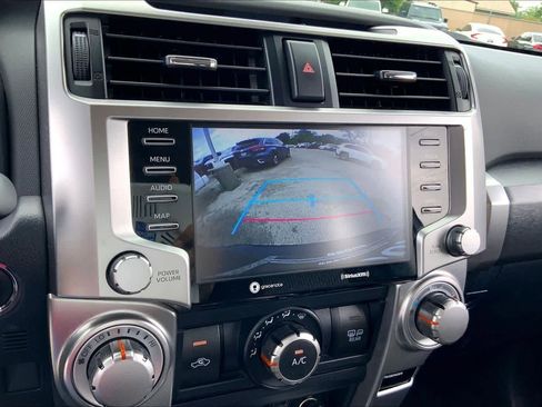 Used 2024 Toyota 4Runner SR5 AWD/4WD image 26