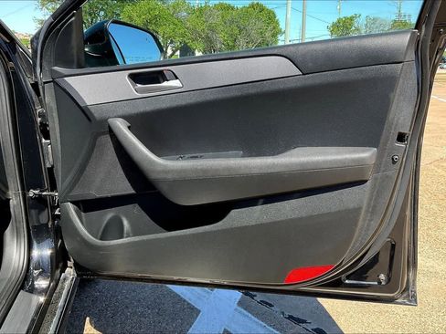 Used 2019 Hyundai Sonata SE image 27