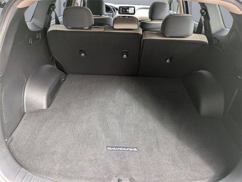 Used 2023 Hyundai Santa Fe SEL image 13