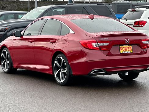 Used 2018 Honda Accord Sport image 6