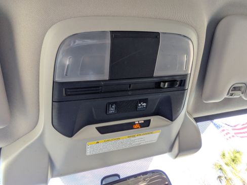 Used 2023 Subaru Crosstrek 2.0i image 28