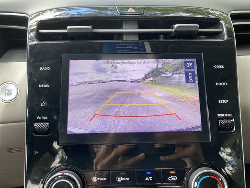 Certified 2023 Hyundai Tucson SEL FWD image 24