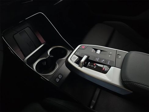 Used 2025 BMW X2 xDrive28i w/ M Sport Package image 27