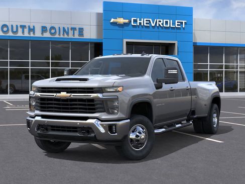 New 2026 Chevrolet Silverado 3500 LT w/ All Star Edition image 6