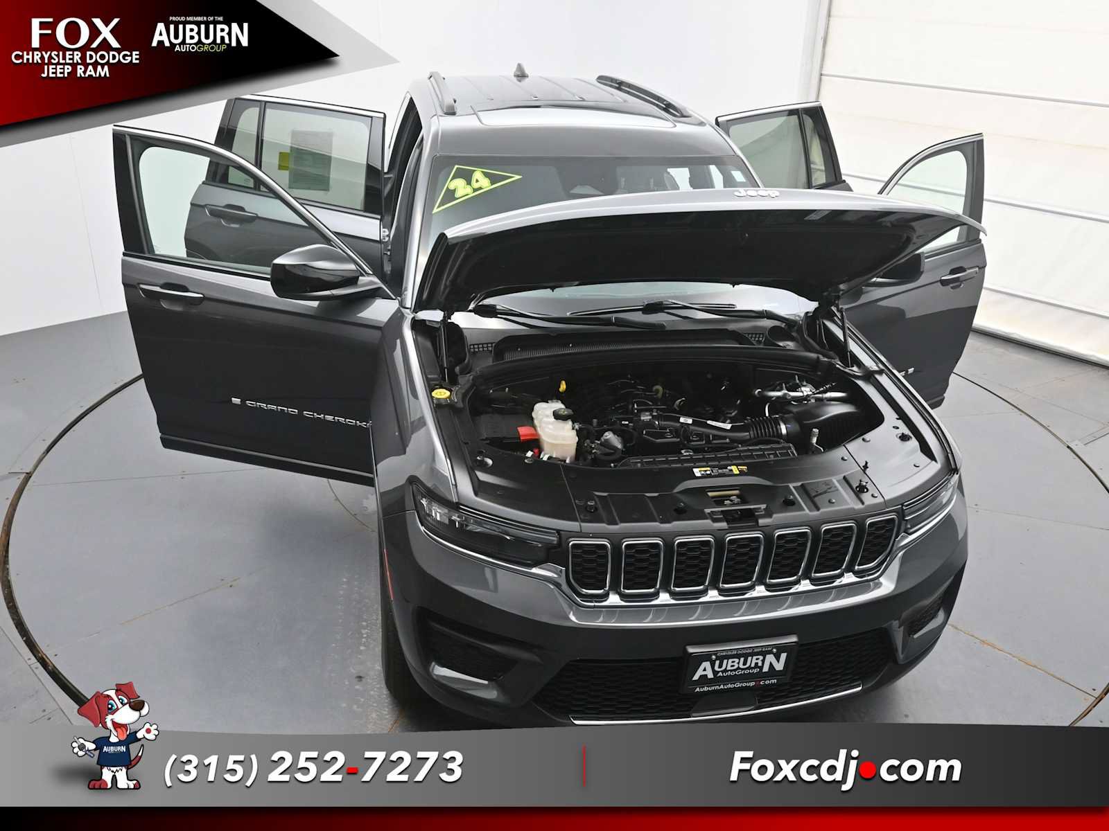 Used 2024 Jeep Grand Cherokee Laredo X w/ Luxury Tech Group I AWD/4WD image 37
