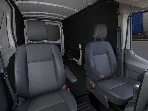 New 2026 Ford Transit 250 148 Medium Roof RWD image 10