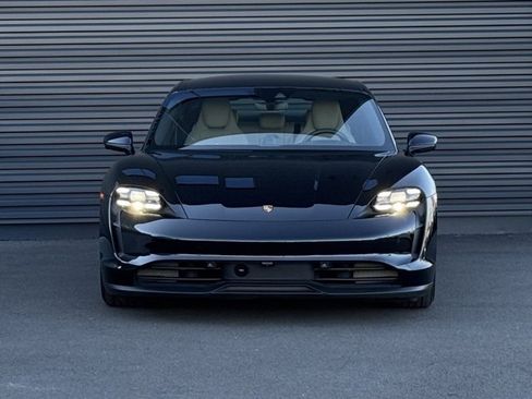 Used 2024 Porsche Taycan 4S image 10