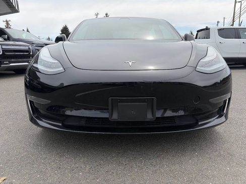 Used 2018 Tesla Model 3 Long Range RWD image 12