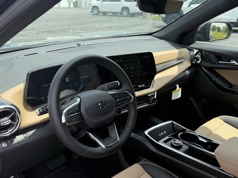 New 2026 Chevrolet Equinox ACTIV w/ Safety and Technology Package image 13