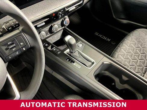 Certified 2025 Nissan Kicks SV AWD/4WD image 16
